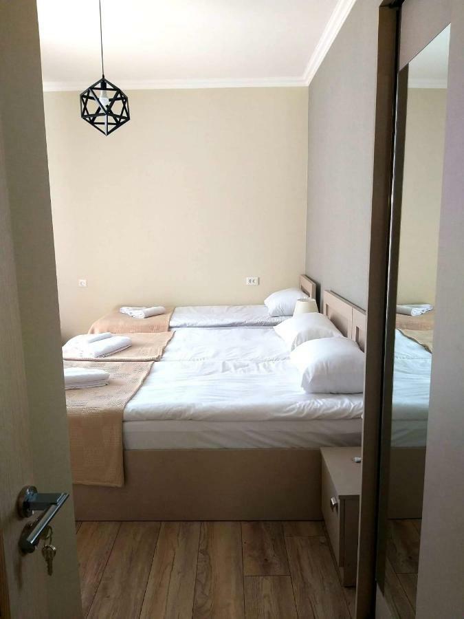קזבגי Baqari Inn מראה חיצוני תמונה
